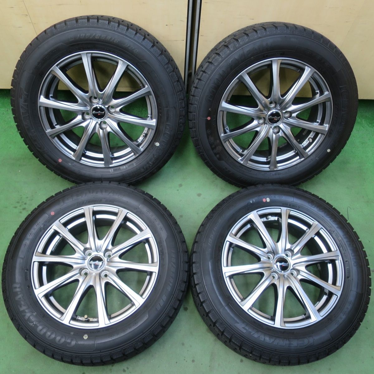 バリ溝！23年！キレイ！9.5分☆スタッドレス 195/65R16 グッドイヤー 