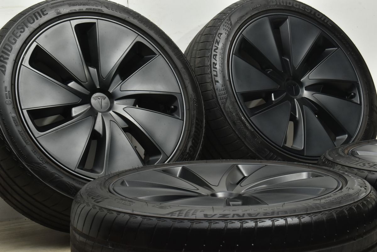 美品】テスラ モデル3 純正 18in 8.5J +38 PCD114.3 ブリヂストン