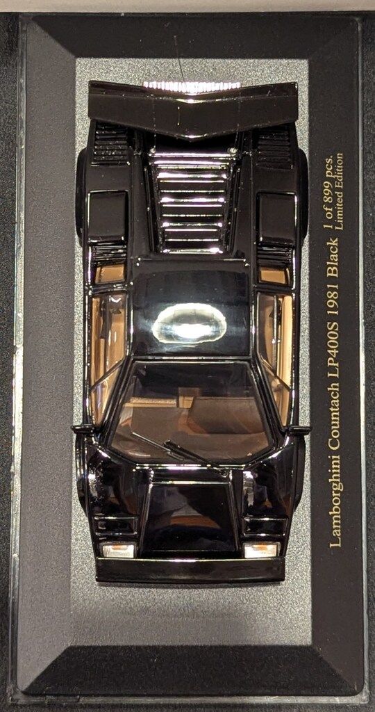 ixo MODELS/zi-l 1/43 Lamborghini Countach LP400S 1981 Black ZI-L06