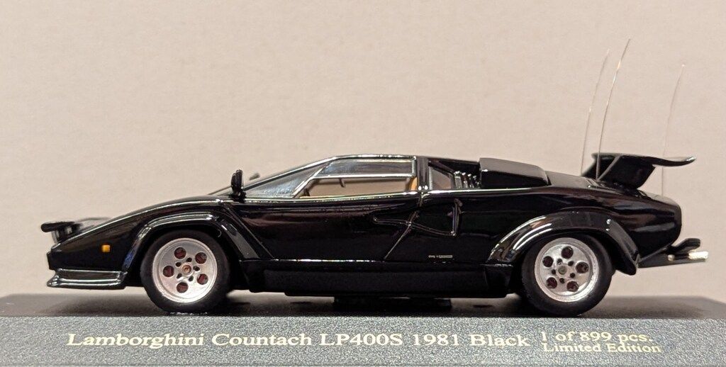 ixo MODELS/zi-l 1/43 Lamborghini Countach LP400S 1981 Black ZI-L06