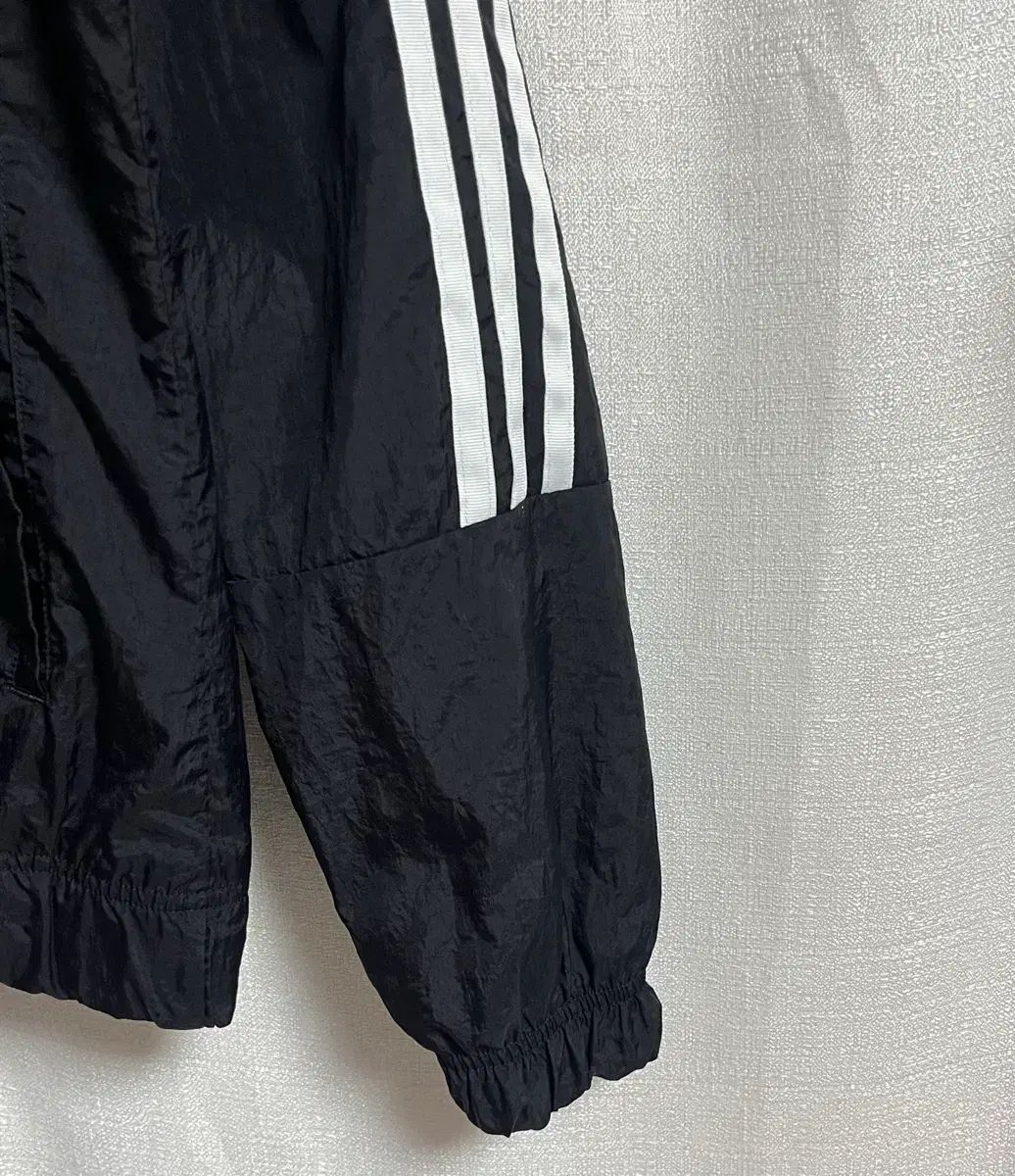 ユニセックス adidas アディダス ウィンドブレーカー ジャケット アウター L