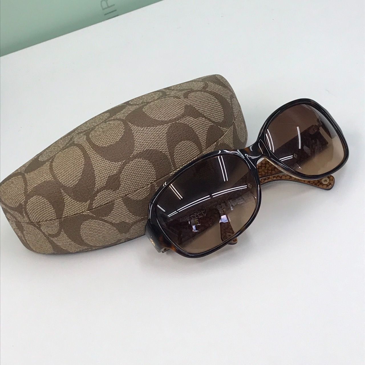 COACH コーチ S476A サングラス CASSANDRA 60□17 ケース付 花柄 送料 COACH コーチ S476A サングラス CASSANDRA 60□17 ケース付 花柄 送料