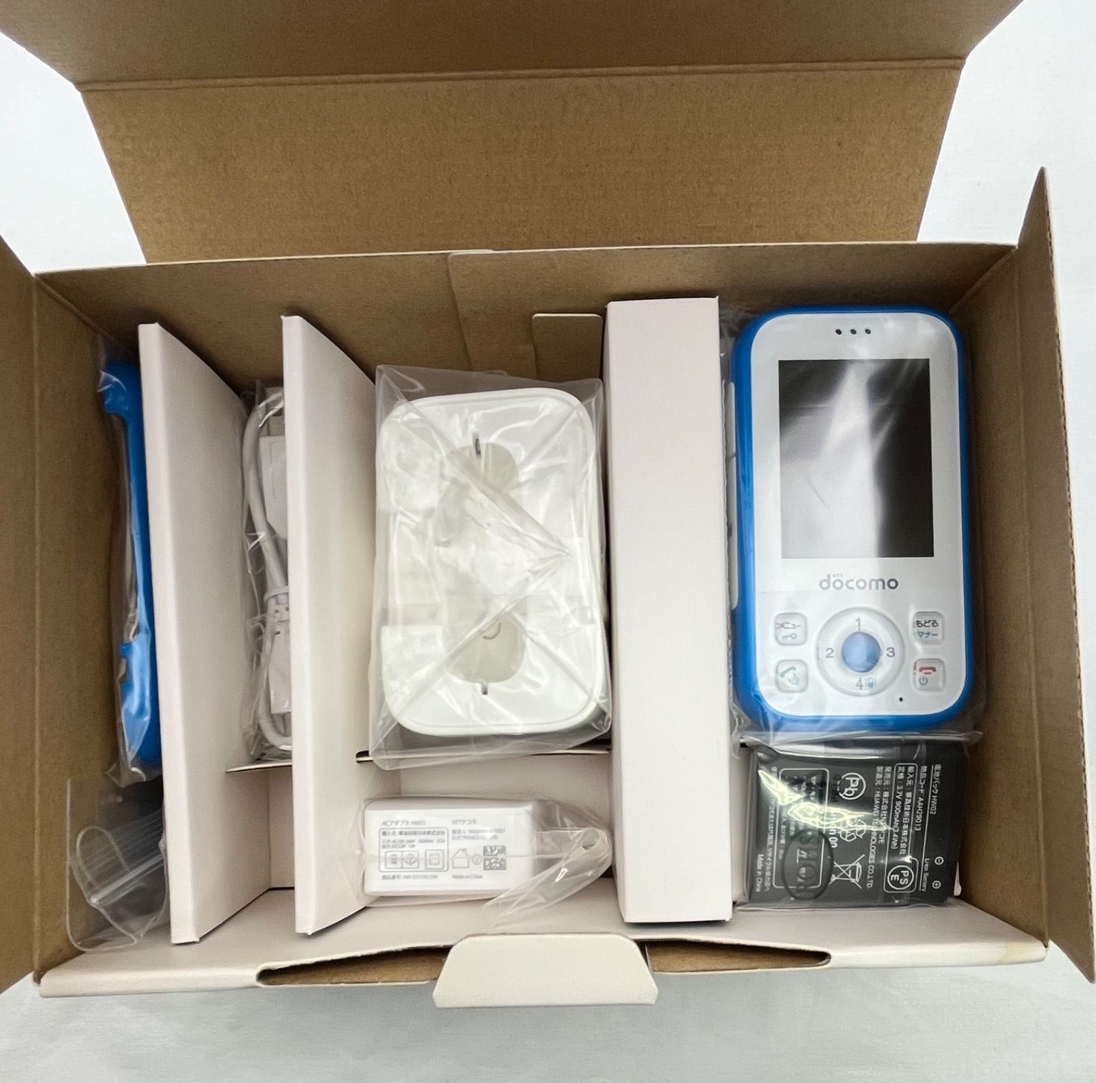 ▽未使用品 docomo ドコモ キッズケータイ ブルー HW-01G 10484 - メルカリ