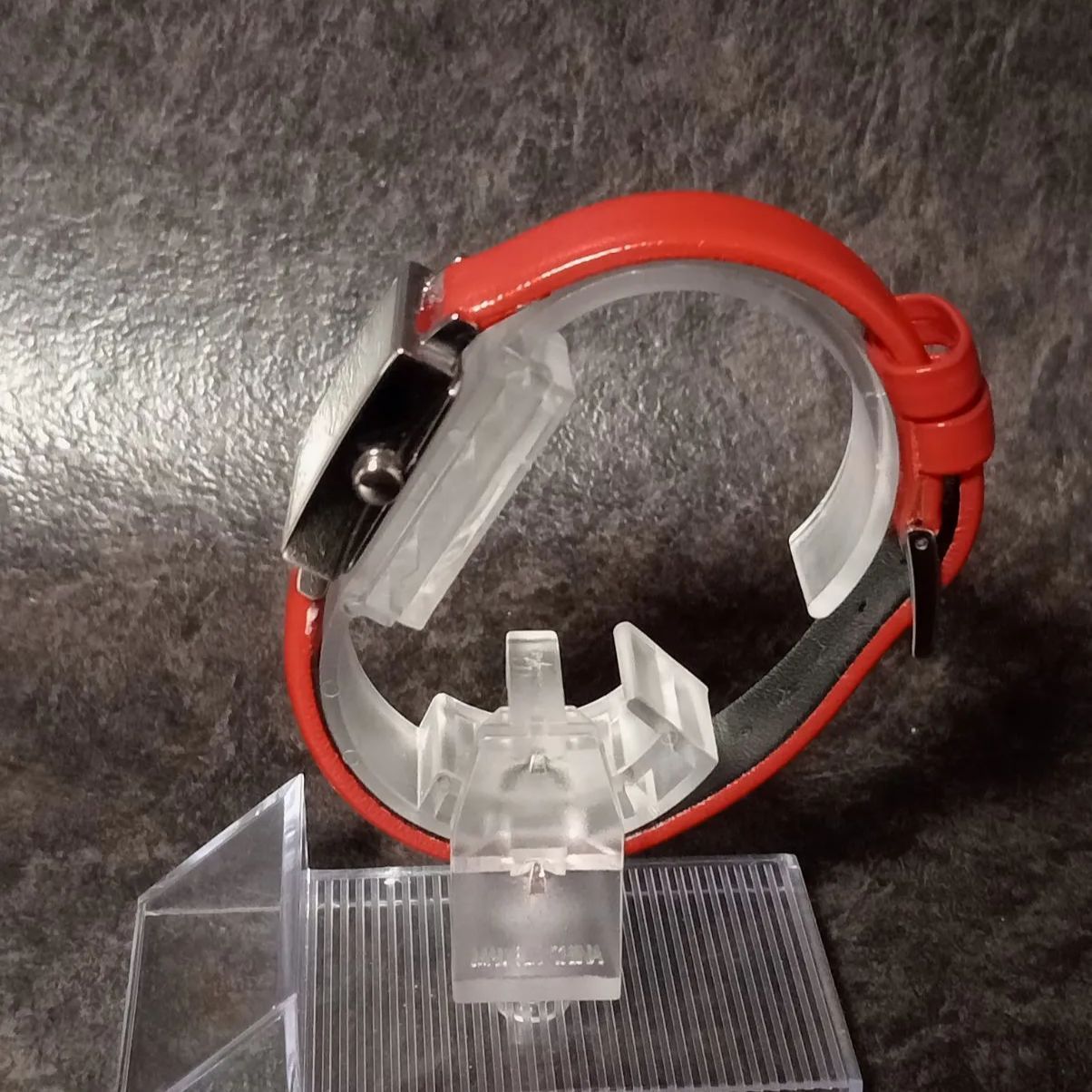 MONDAINE モンディーン 腕時計 エヴォ スクエア レッド 赤 レザー