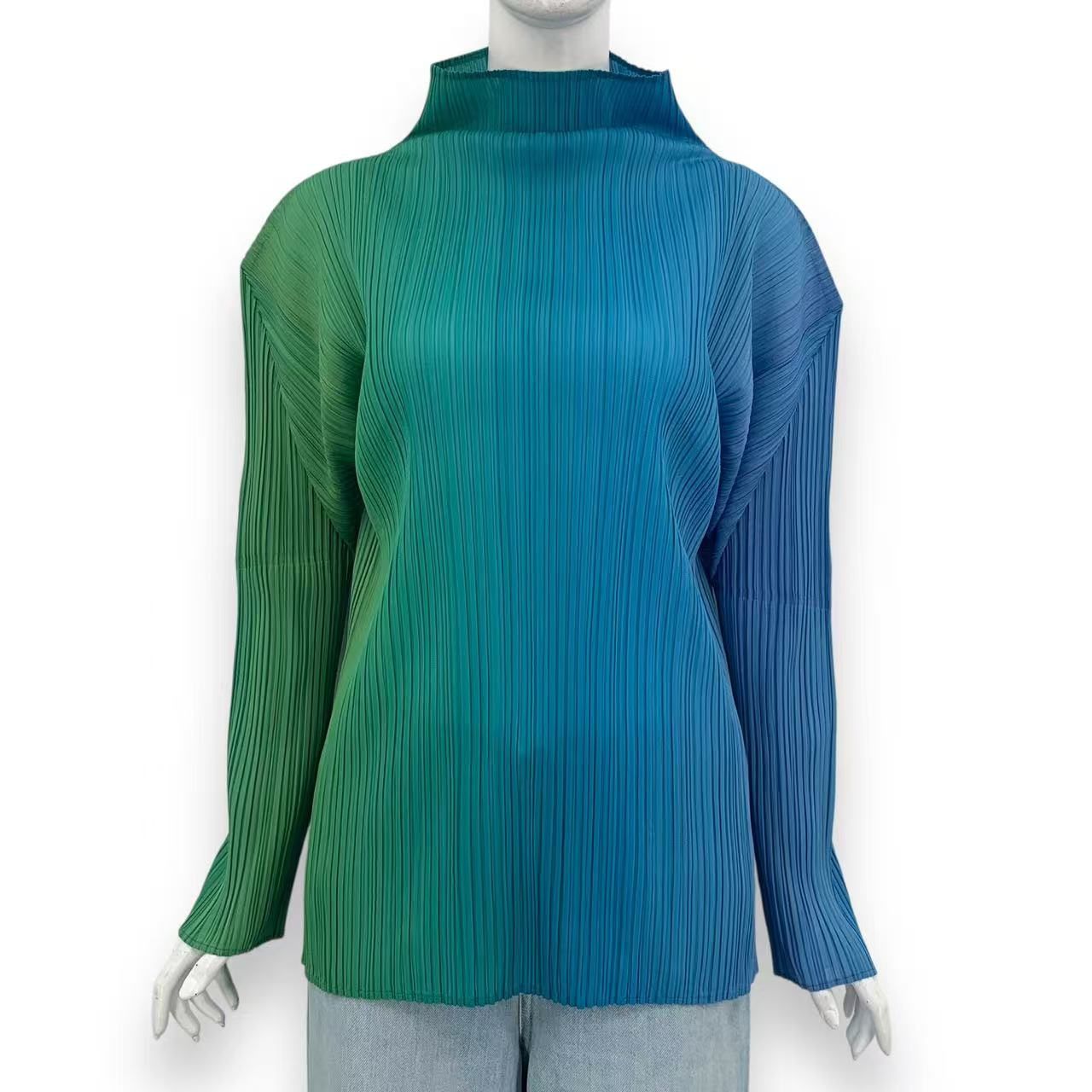 新品同様 ISSEY MIYAKE イッセイミヤケ PLEATS PLEASE プリーツ 