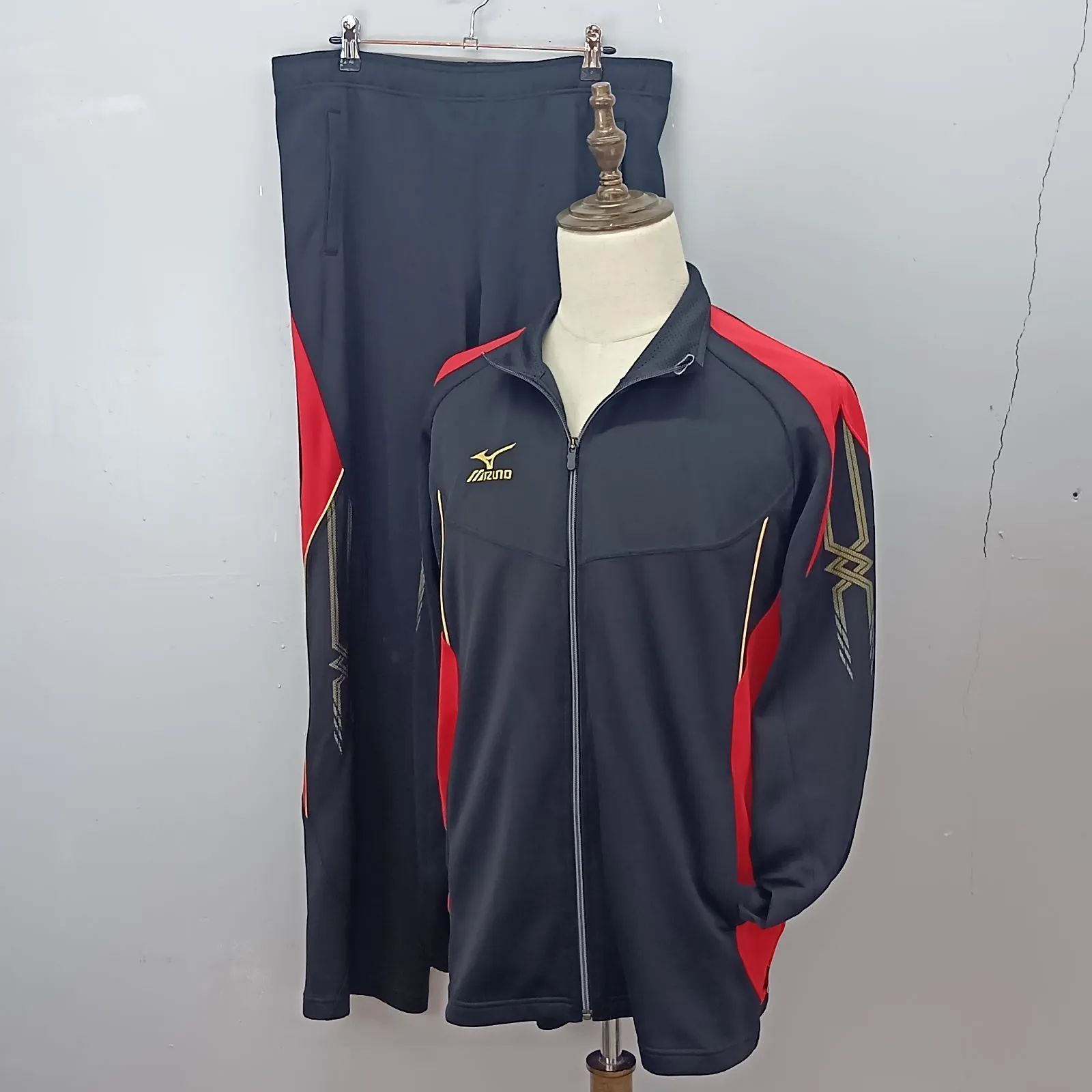 MIZUNO Oサイズ ジャージ 上下セット ブラック レッド ミズノ 0047