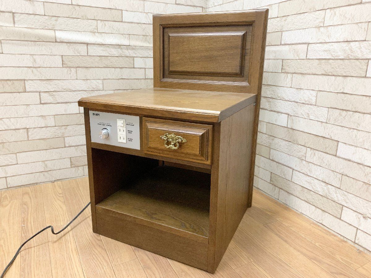 ◇カリモク Karimoku ナイトテーブル サイドテーブル コンセント・照明