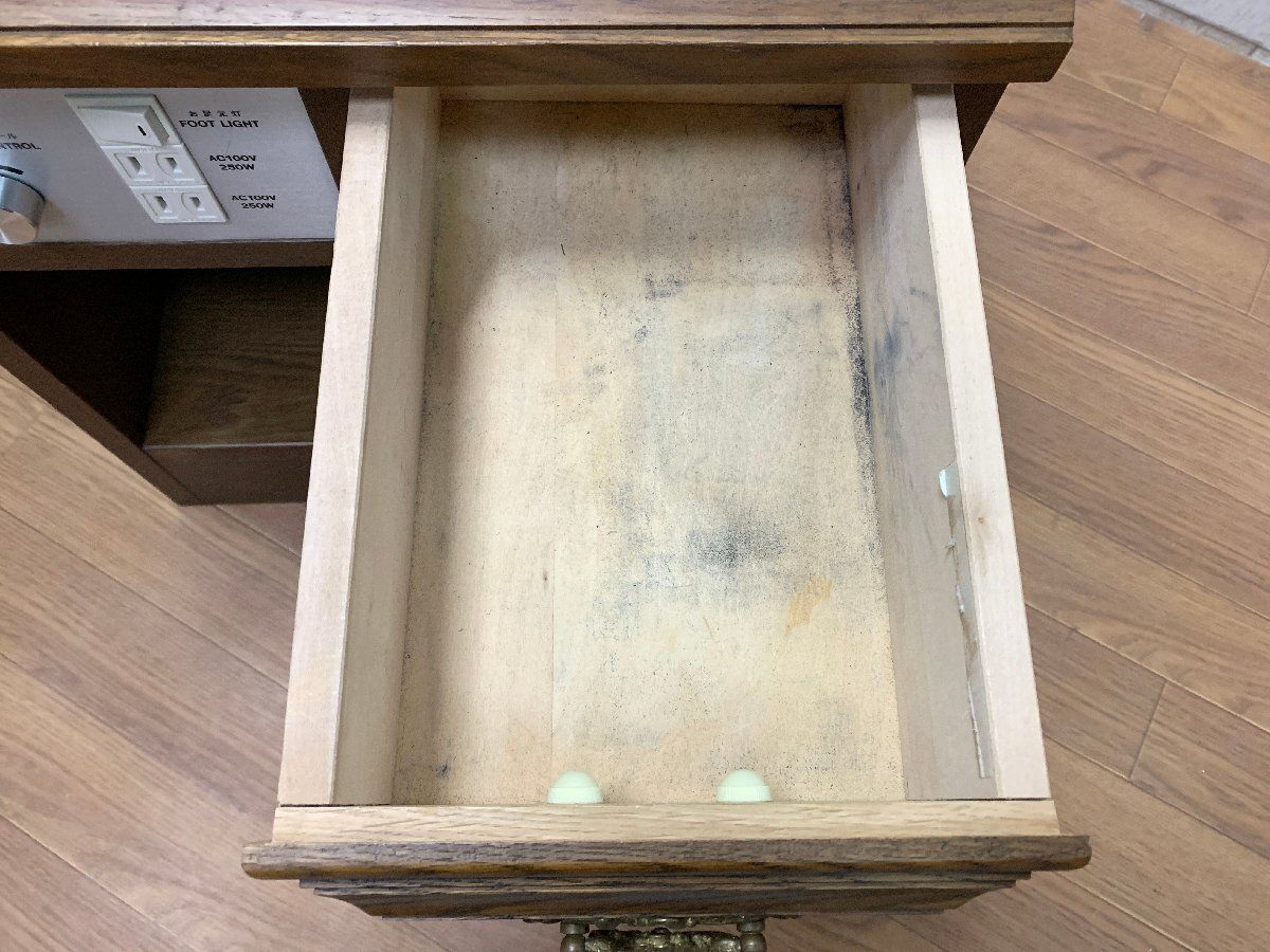 ◇カリモク Karimoku ナイトテーブル サイドテーブル コンセント・照明