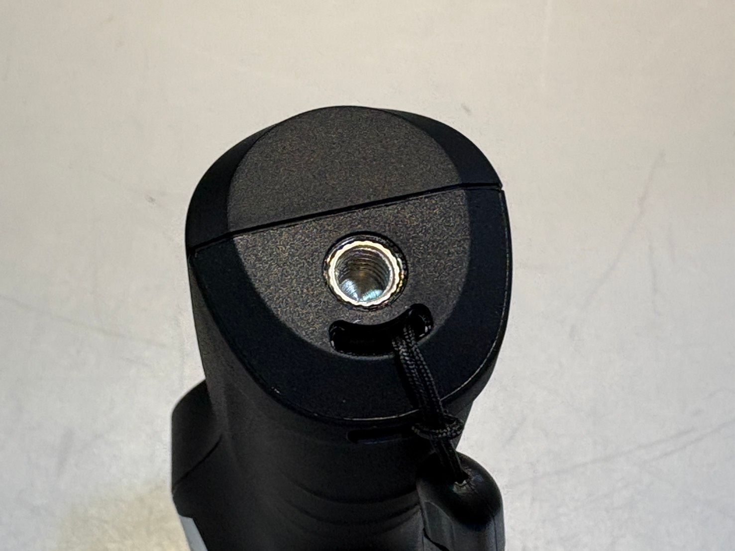 ◆保管品 HIKVISION ハイクビジョン ハンディサーマルカメラ DS-2TP31B-3AUF 箱付き 新古品◆20292★ ◆保管品 HIKVISION ハイクビジョン ハンディサーマルカメラ DS-2TP31B-3AUF 箱付き 新古品◆20292★