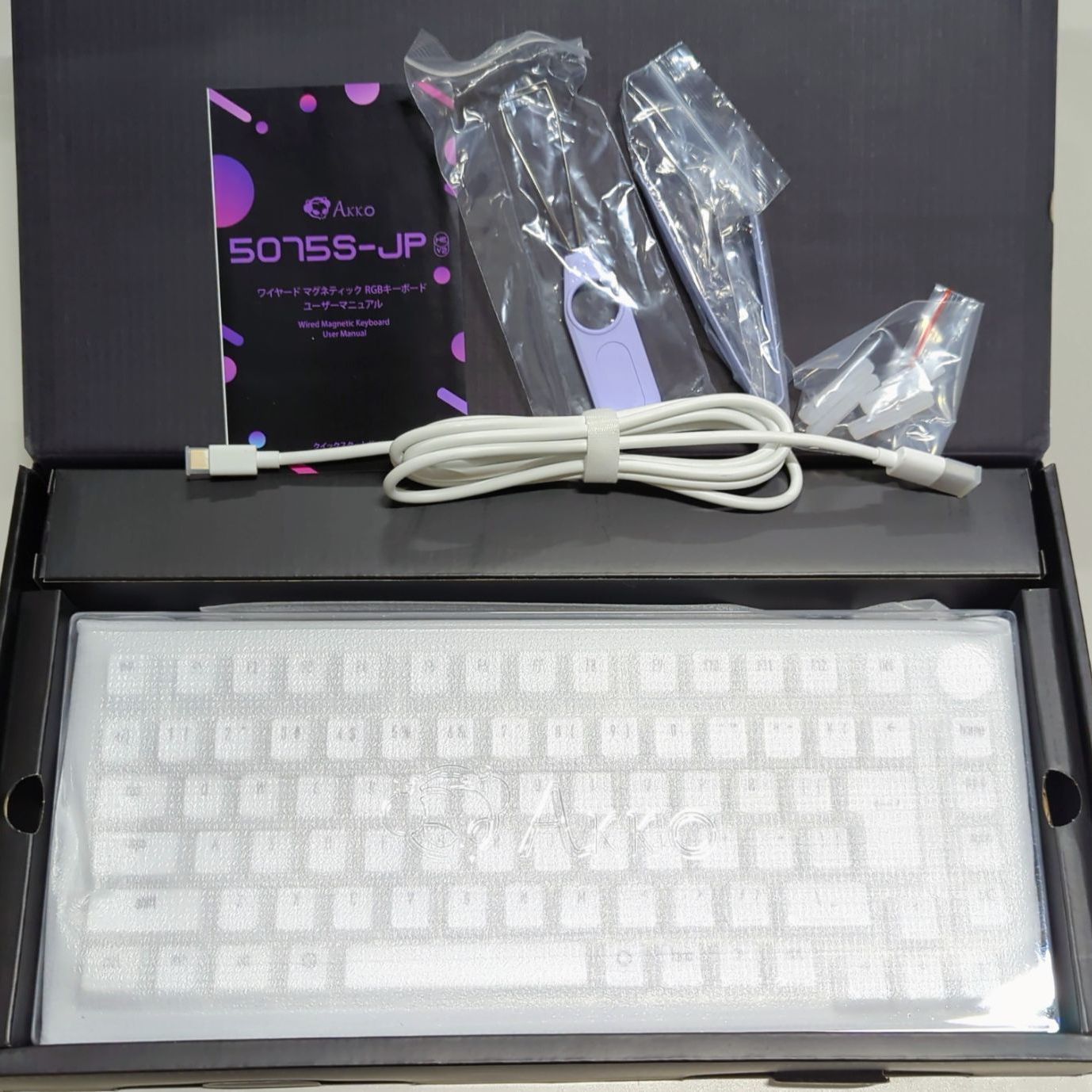 新品 Akko(アッコ) ラピッドトリガー 8000Hz ゲーミングキーボード