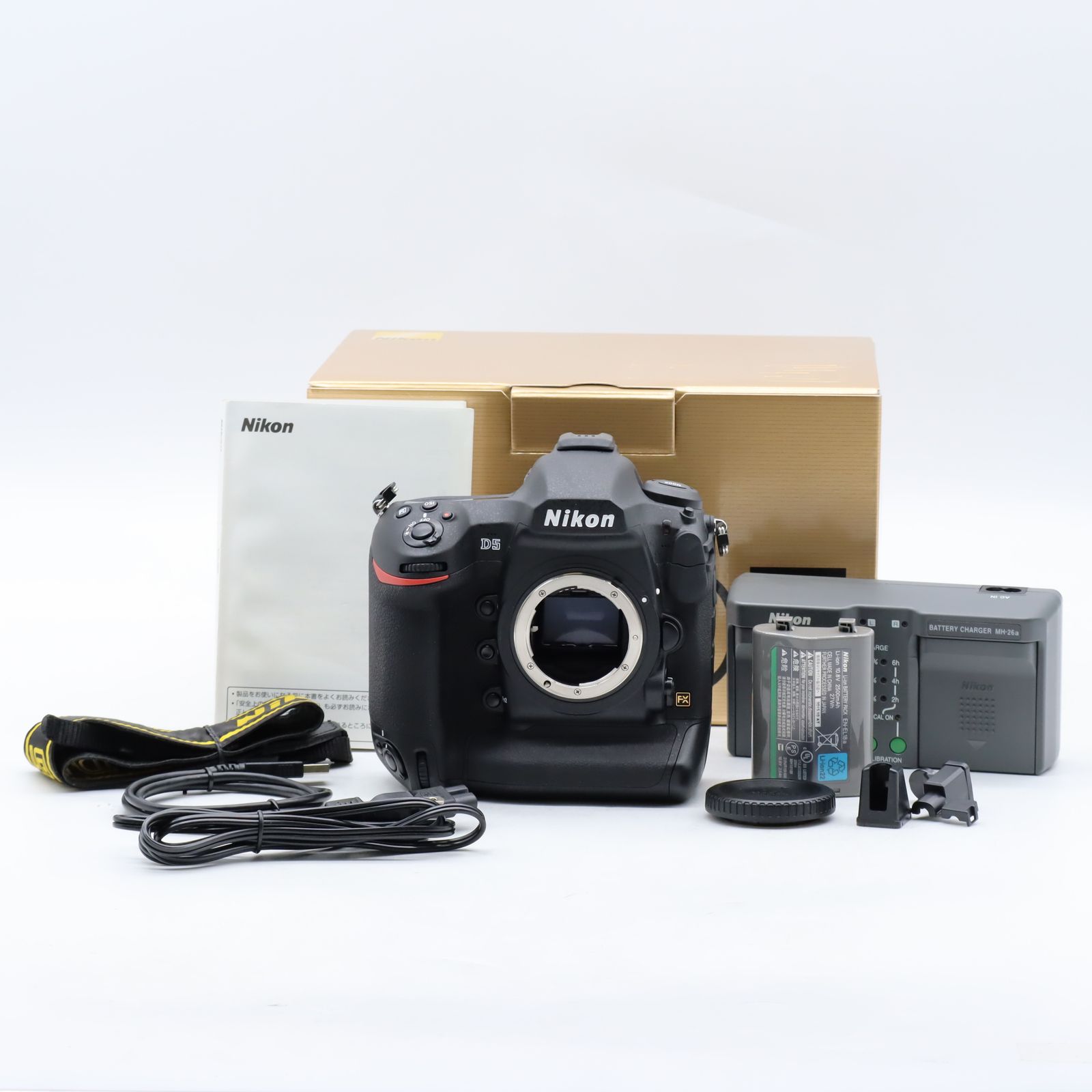 極上品Nikon D5 XQD-Type ボディ ショット数5,400枚 ☆極上品☆Nikon D5 ボディ XQD-Type ショット数 1736回 - メルカリ