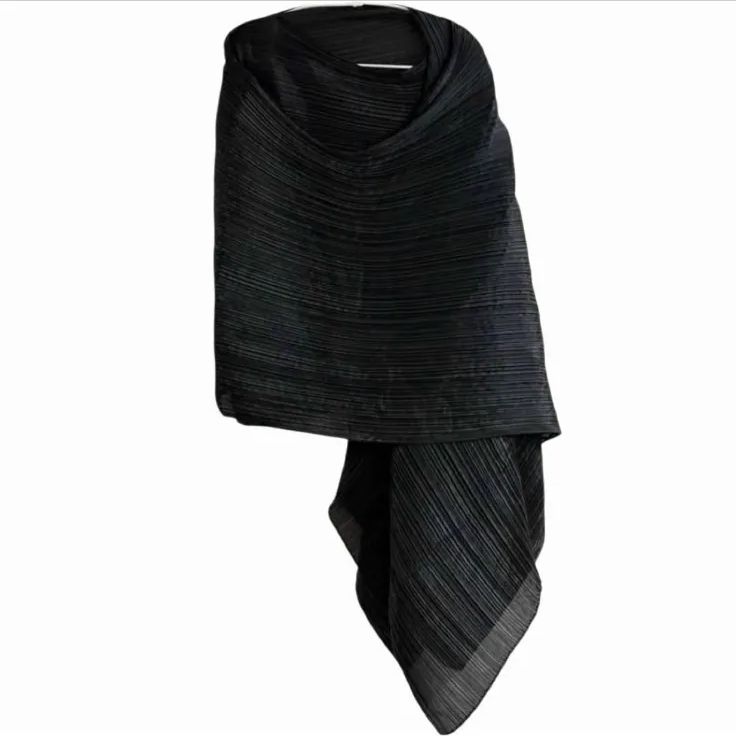 ISSEY MIYAKE イッセイミヤケ PLEATS PLEASE プリーツプリーズ 変形