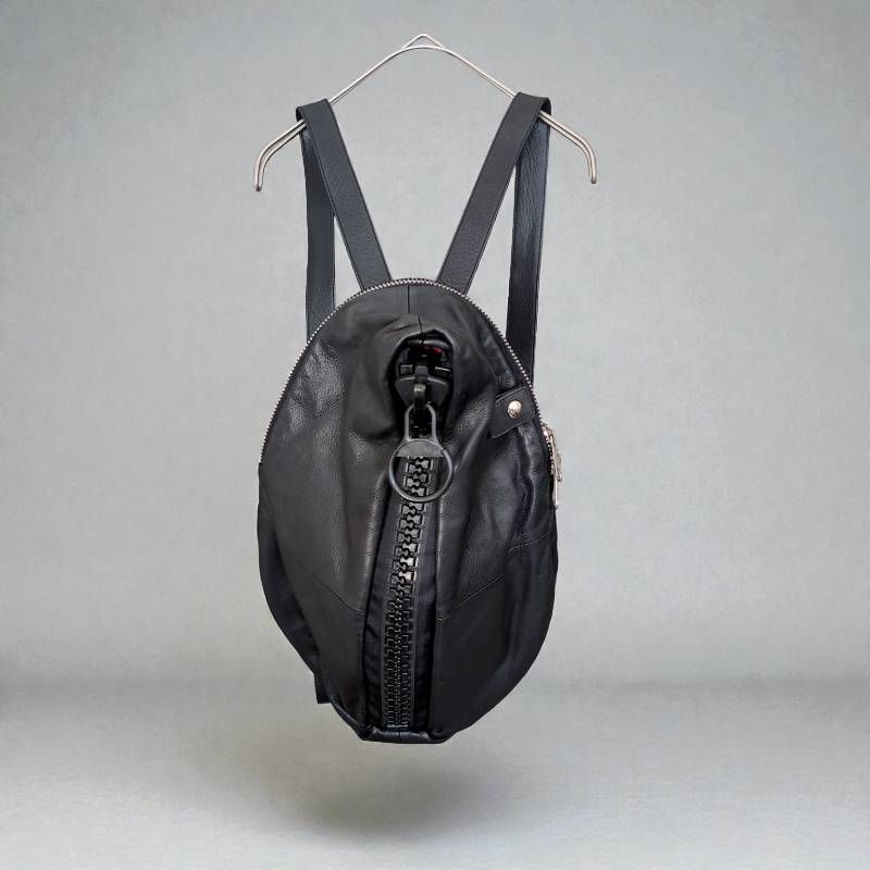 kawa-kawa 25bis Big Zip Backpack Black Leather Made in Japan