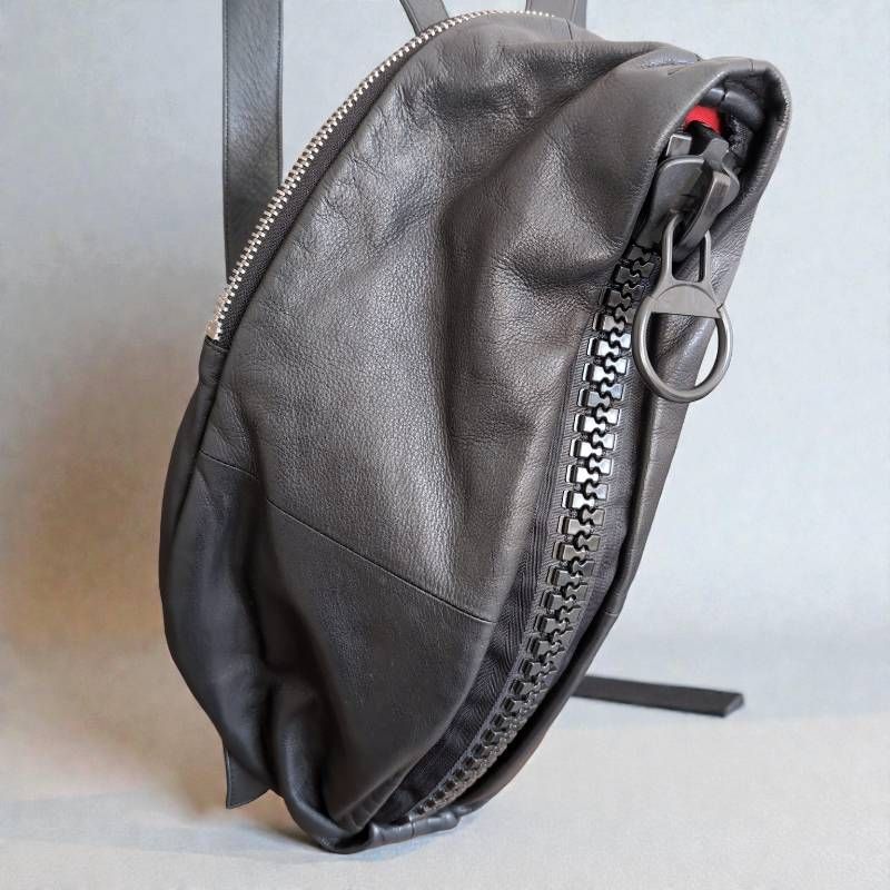 kawa-kawa 25bis Big Zip Backpack Black Leather Made in Japan