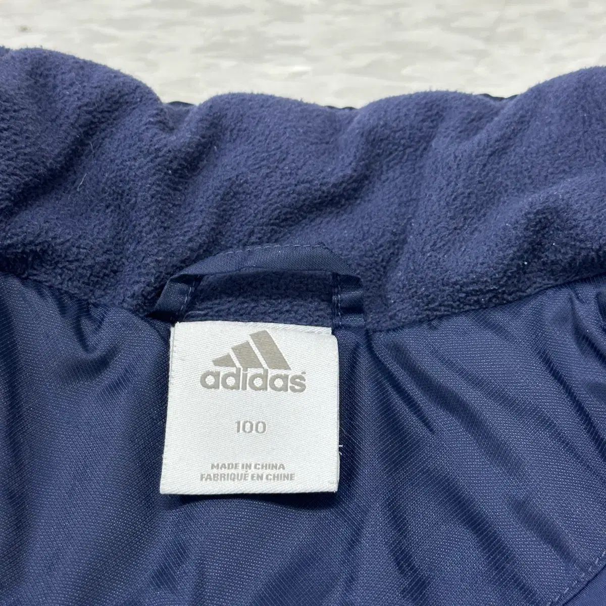 adidas(アディダス) レアルマドリードトラックジャケット ネイビー アディダス レアルマドリード ダウン アウター ネイビー 100