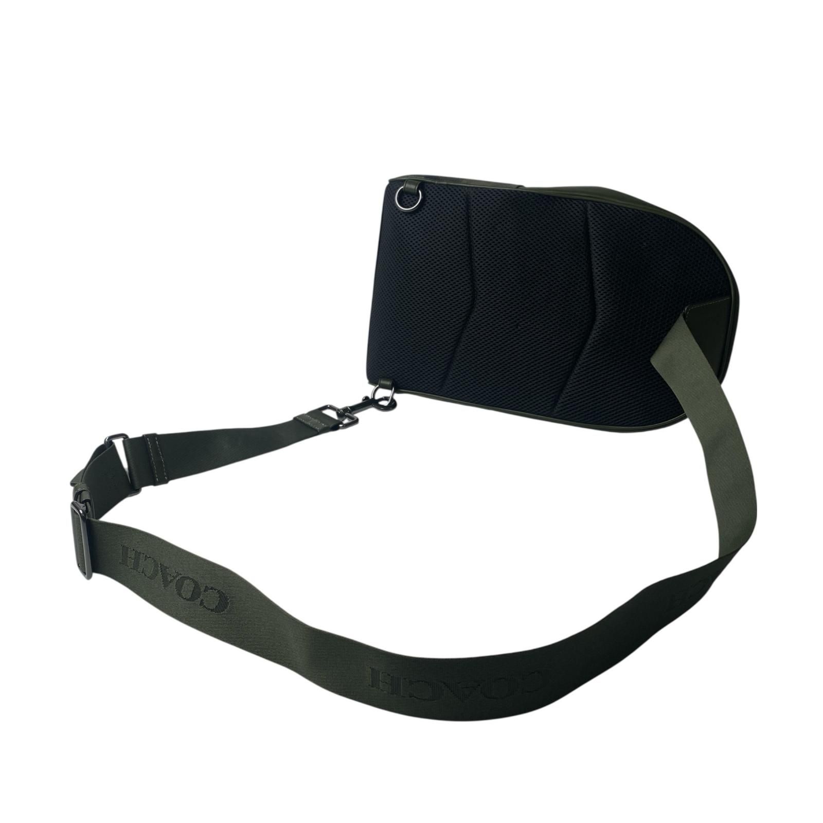 美品 コーチ coach 迷彩 カモフラ ボディバッグ 斜めがけ クロスボディ