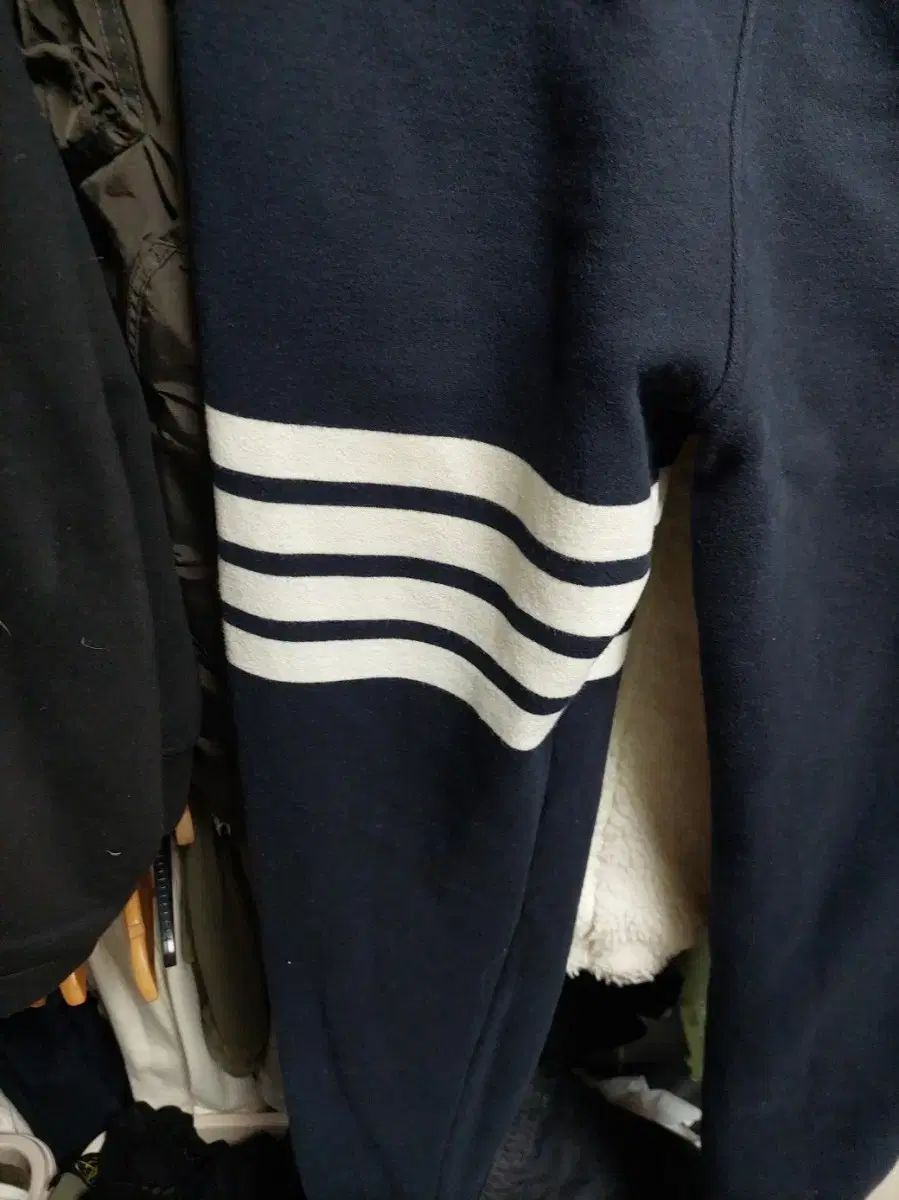 正規品本物THOM BROWNEネイビー size2新品タグ付き トムブラウン クラシックパンツ ネイビー THOM BROWNE 【公式通販】