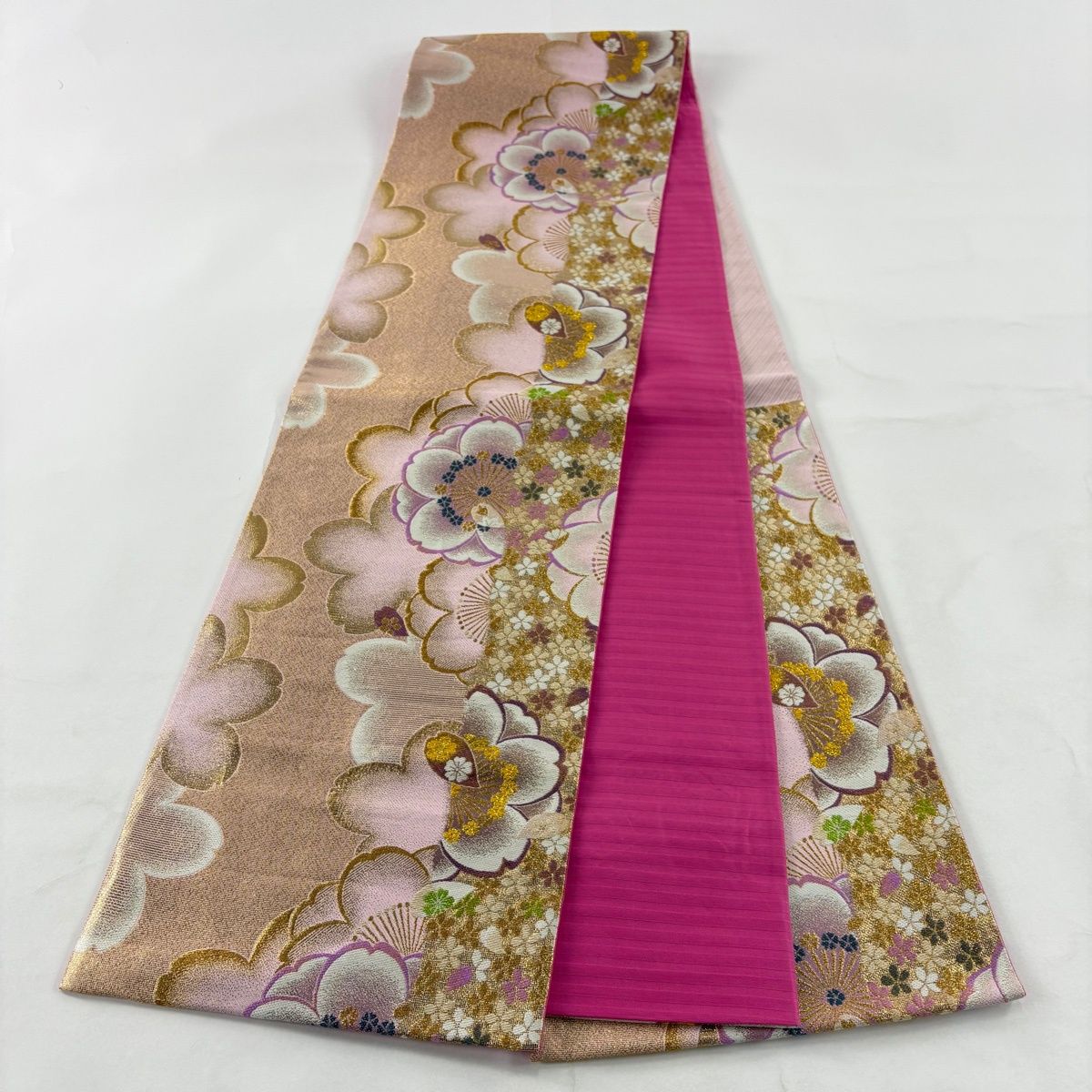 美品】 袋帯 秀品 振袖向き やまと 桜 箔 金糸 ピンク 六通 正絹