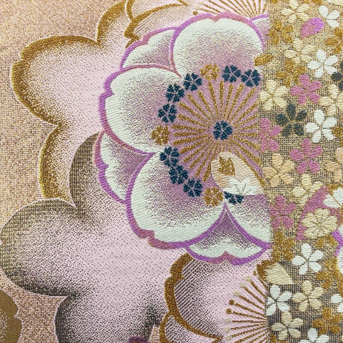 美品】 袋帯 秀品 振袖向き やまと 桜 箔 金糸 ピンク 六通 正絹