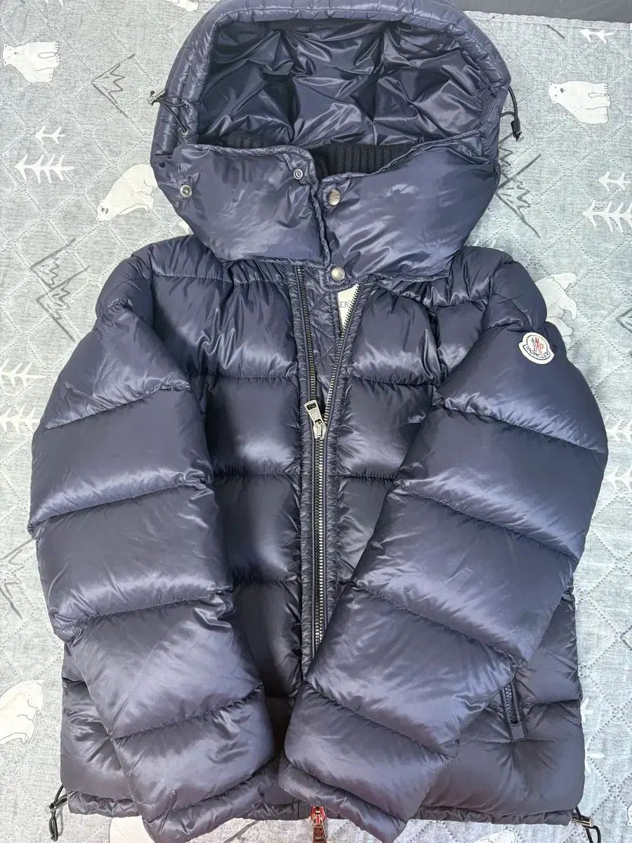 MONCLER（モンクレール）の「Moncler モンクレール パスカル ネイビー 