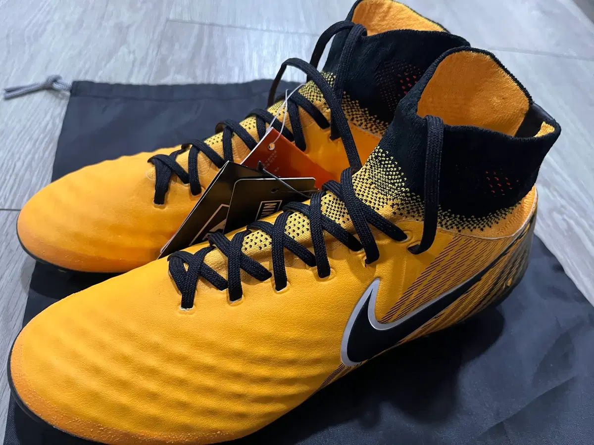 NIKE フットサルシューズ 26.5㎝ マジスタ フィナーレ TF NIKE
