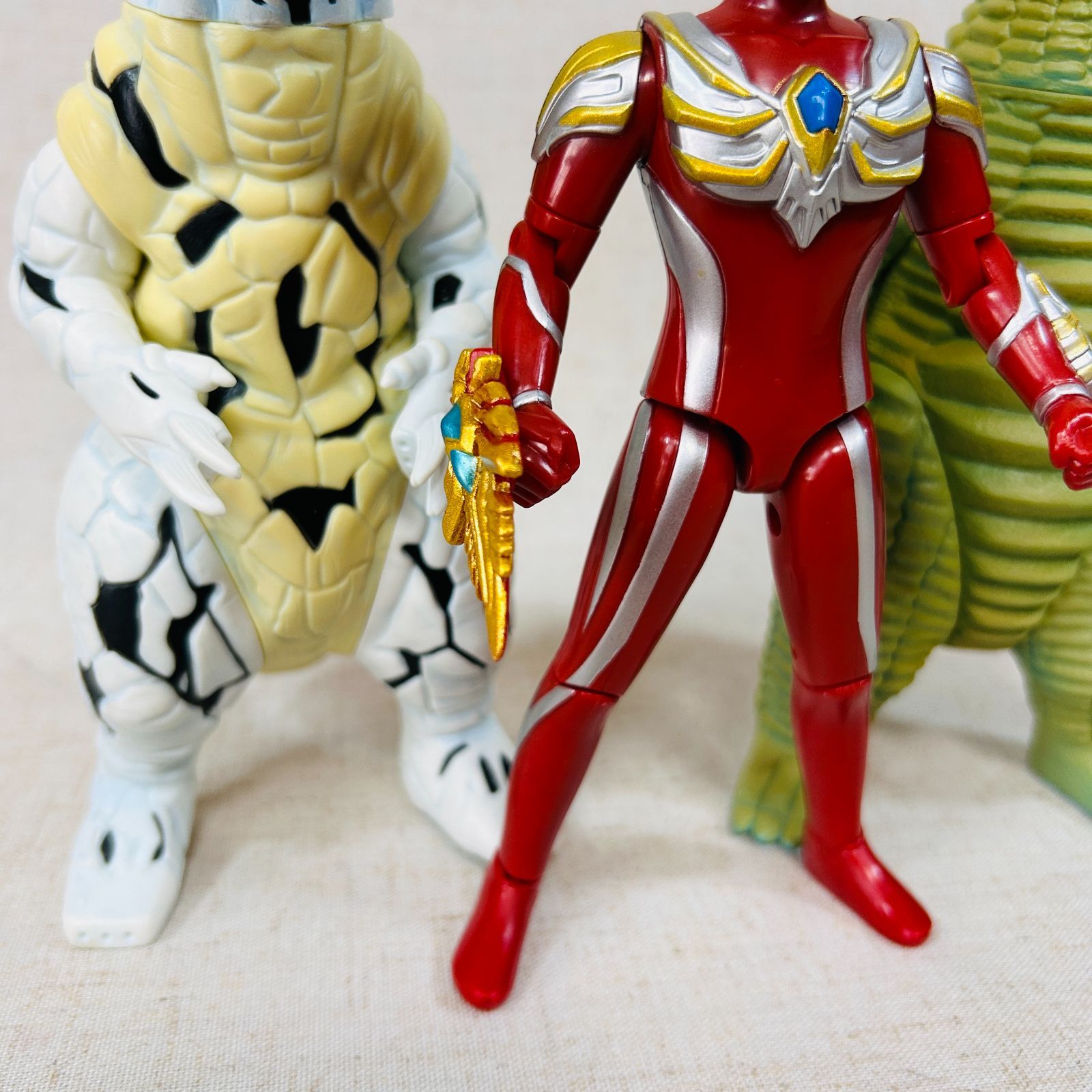 現状品】ウルトラマンマックス アクション怪獣シリーズ対決セット