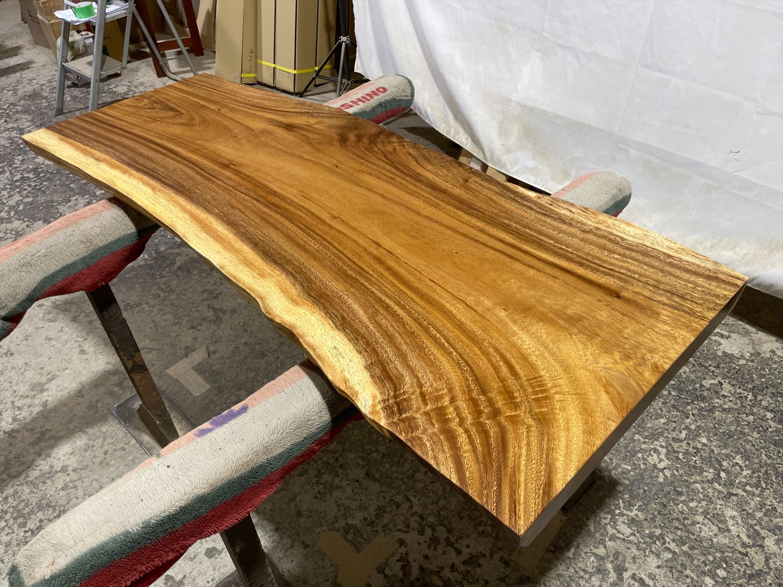 カウンターテーブル　モンキーポット モンキーポッド9395 一枚板無垢 乾燥材 1330x480-520x54mm