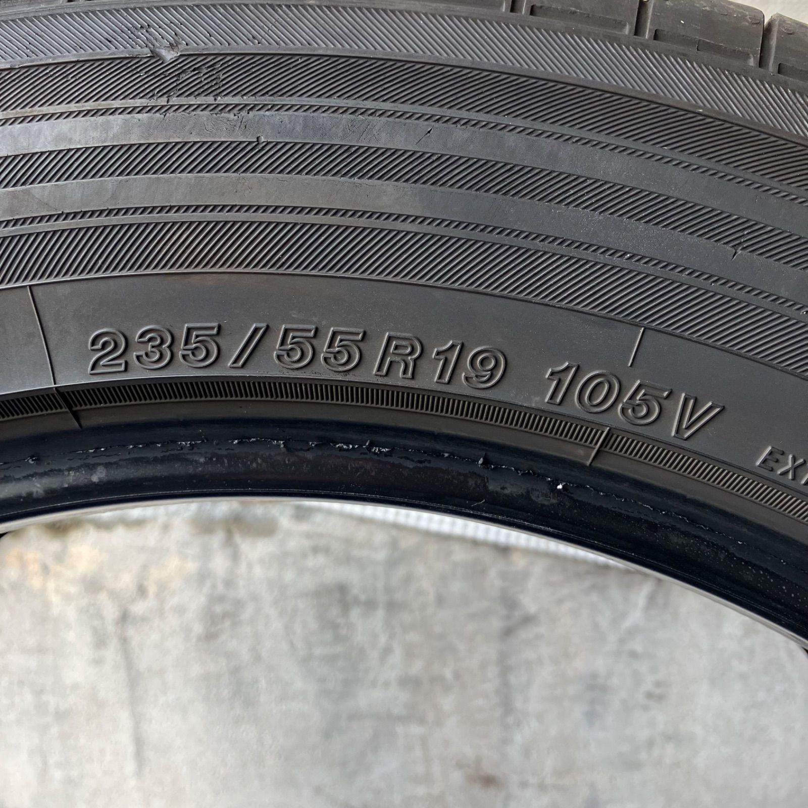 大幅値下げ!! [送料込み]235/55R19 105V 2023年製 YOKOHAMA BlueEarth