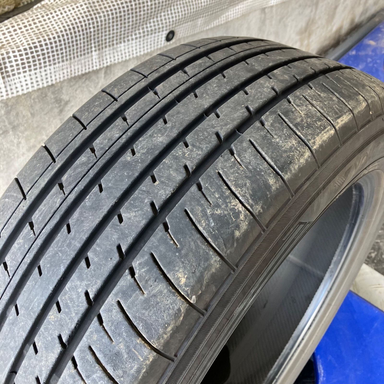 大幅値下げ!! [送料込み]235/55R19 105V 2023年製 YOKOHAMA BlueEarth