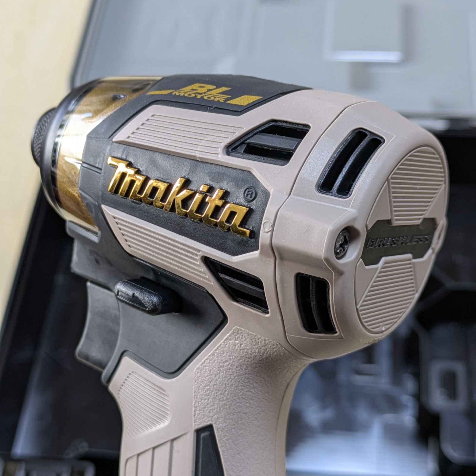 再入荷//【☆新品☆】makita マキタ 電動インパクトドライバ 20周年 