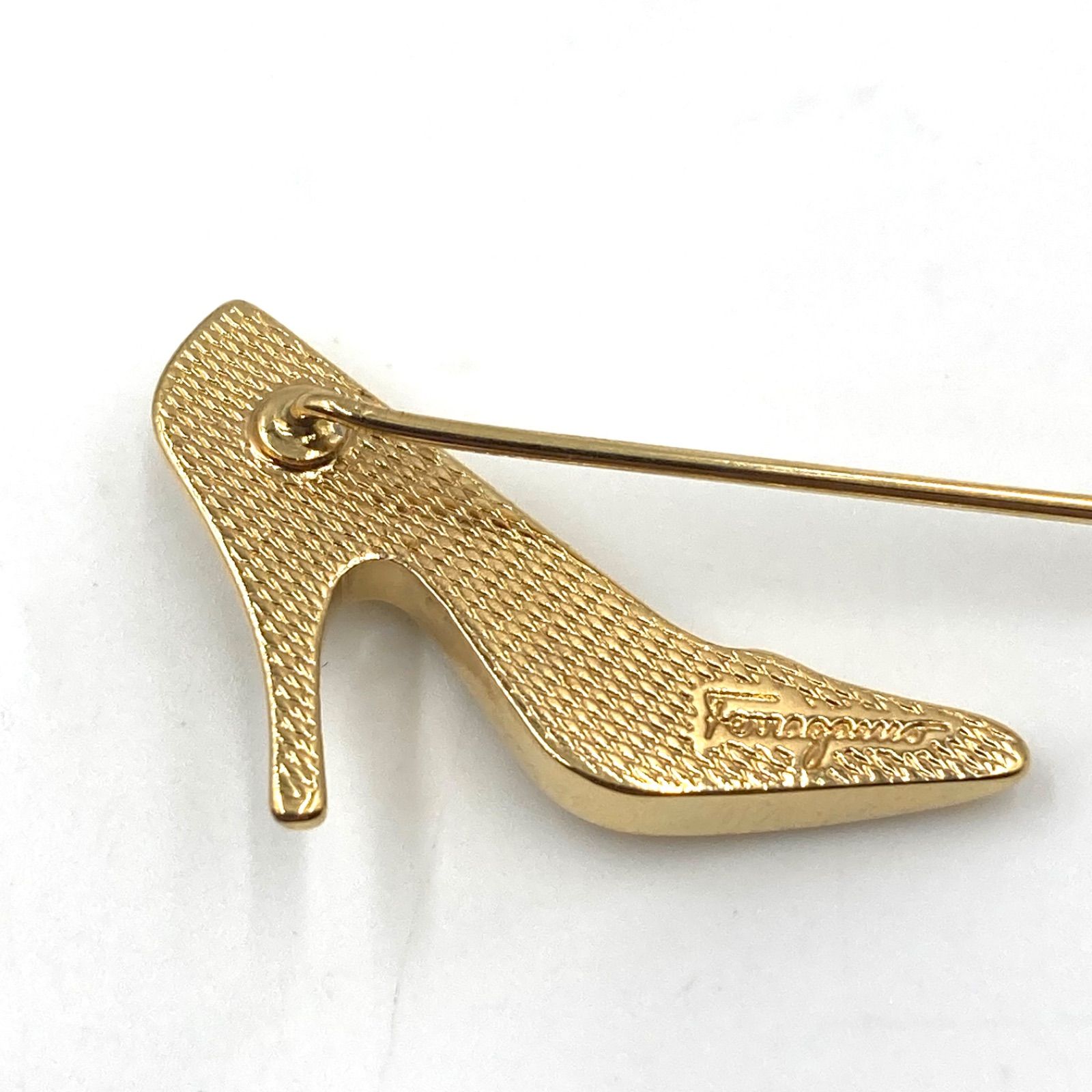 □美品□Salvatore Ferragamo サルヴァトーレフェラガモ ピンプローチ