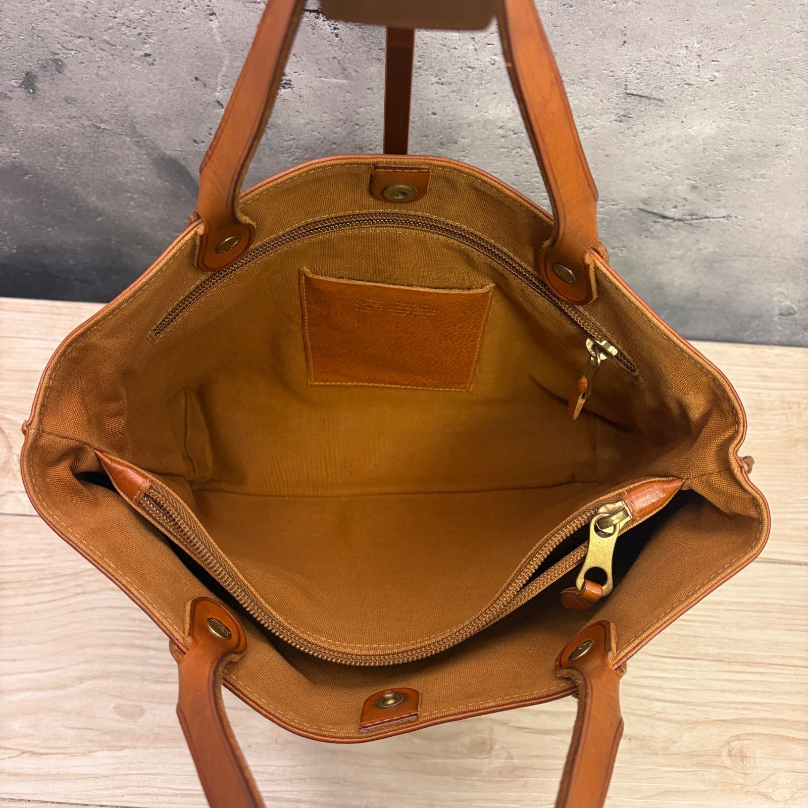 IL BISONTE イルビゾンテ レザートートバッグ ブラウン 本革
