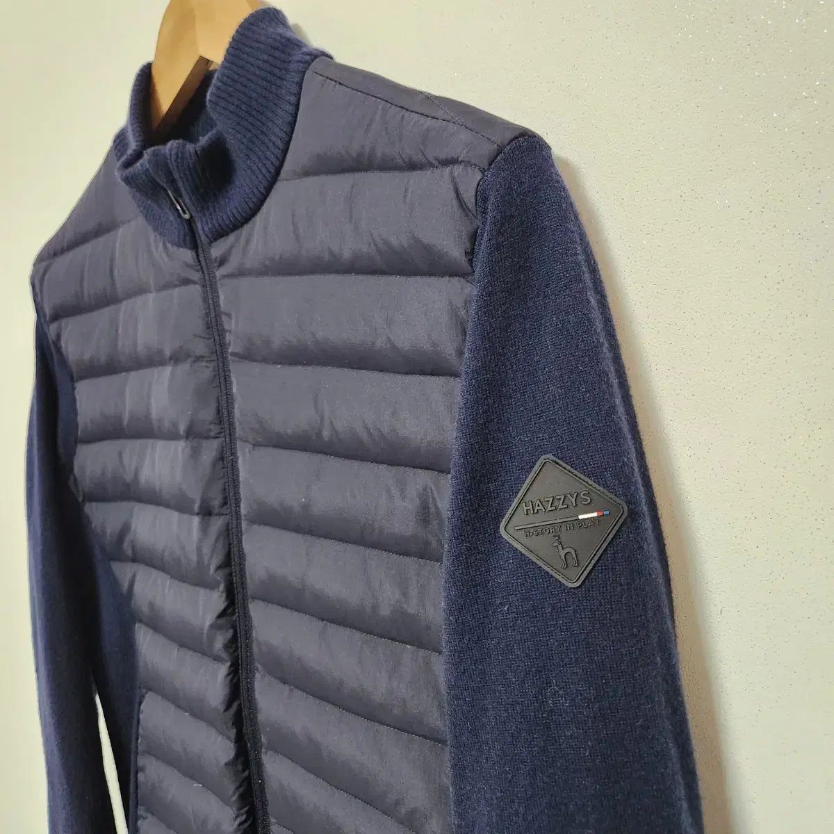 A++ほぼ新品)HAZZYS へジス グースぬいファー 軽量ダウン 95