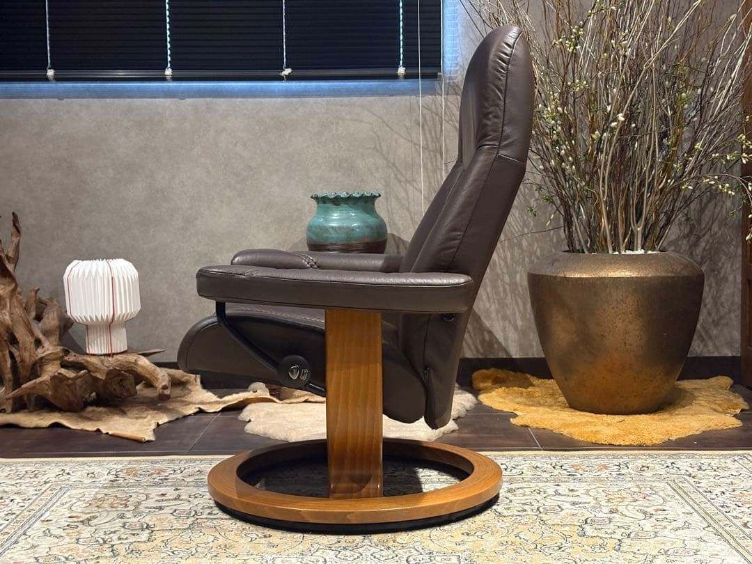 ①エコーネス パーソナルソファ オットマン ストレスレスチェア IZZ