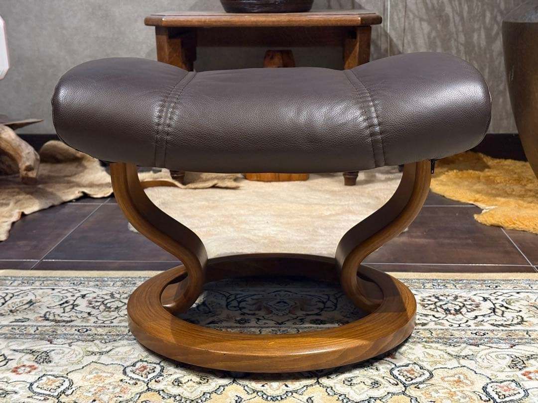 ②エコーネス パーソナルソファ オットマン ストレスレスチェア IZZ