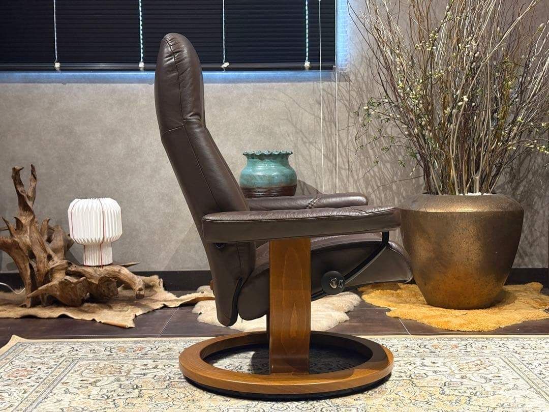 ②エコーネス パーソナルソファ オットマン ストレスレスチェア IZZ