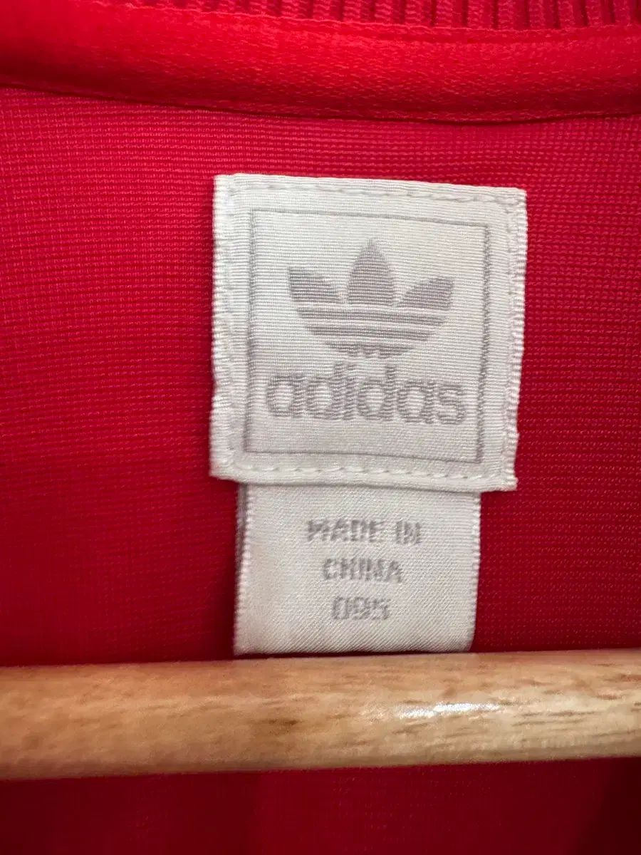 adidas ペルー サッカー 代表チーム トラックジャージ レッド