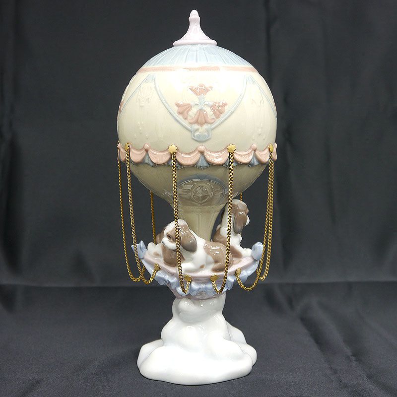 リヤドロ Lladro フィギュリン 気球で上がって 6524 犬 - メルカリ