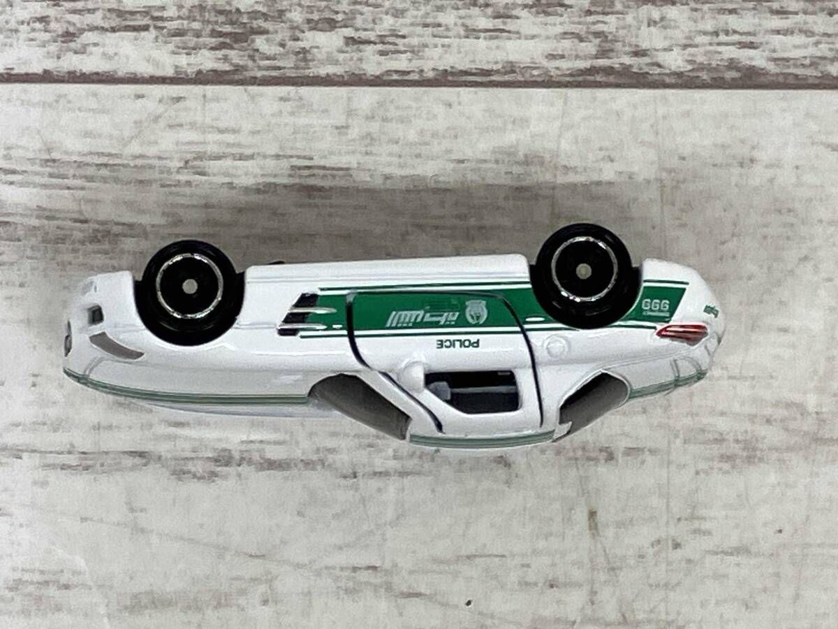 トミカ メルセデスベンツ SLS AMG ドバイ警察仕様 - メルカリ