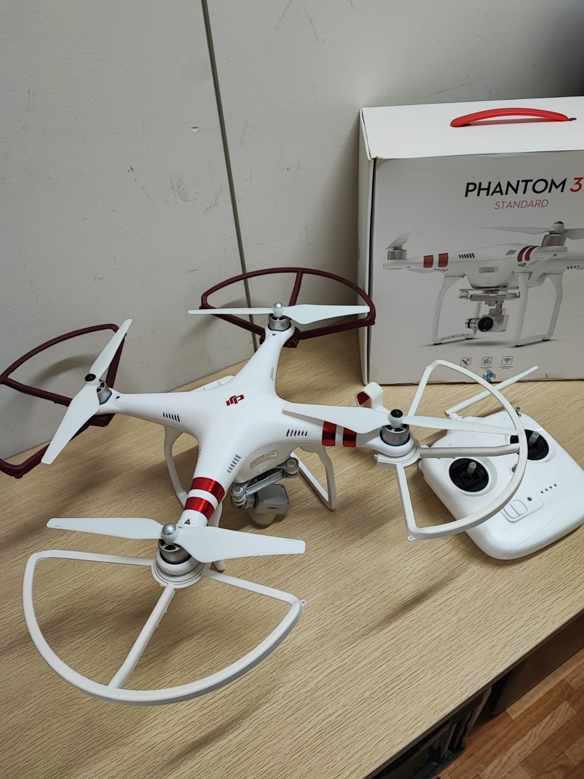ジャンク品】DJI Phantom 3(ファントム3) Standard(スタンダード 