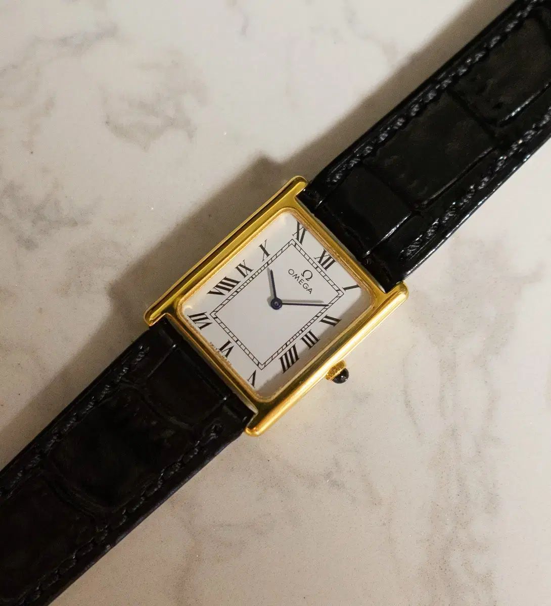  オメガ タンク 手巻き ヴィンテージ 時計 男性向け 自動巻き時計 腕時計(アナログ)