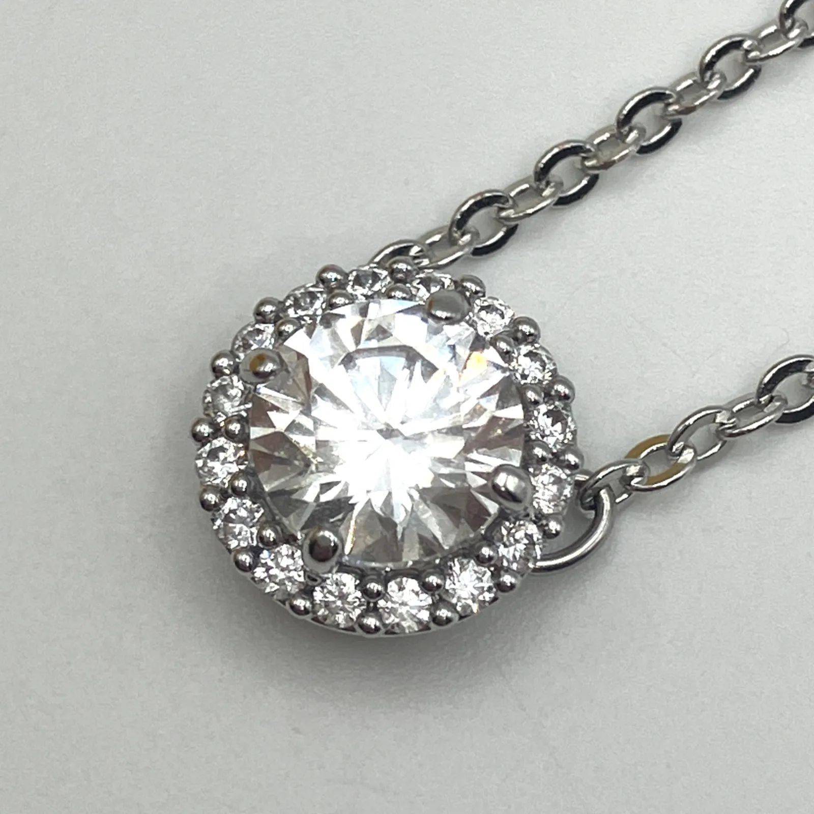 SWAROVSKI スワロフスキー 5567934 Angelic Round ブレスレット - メルカリ