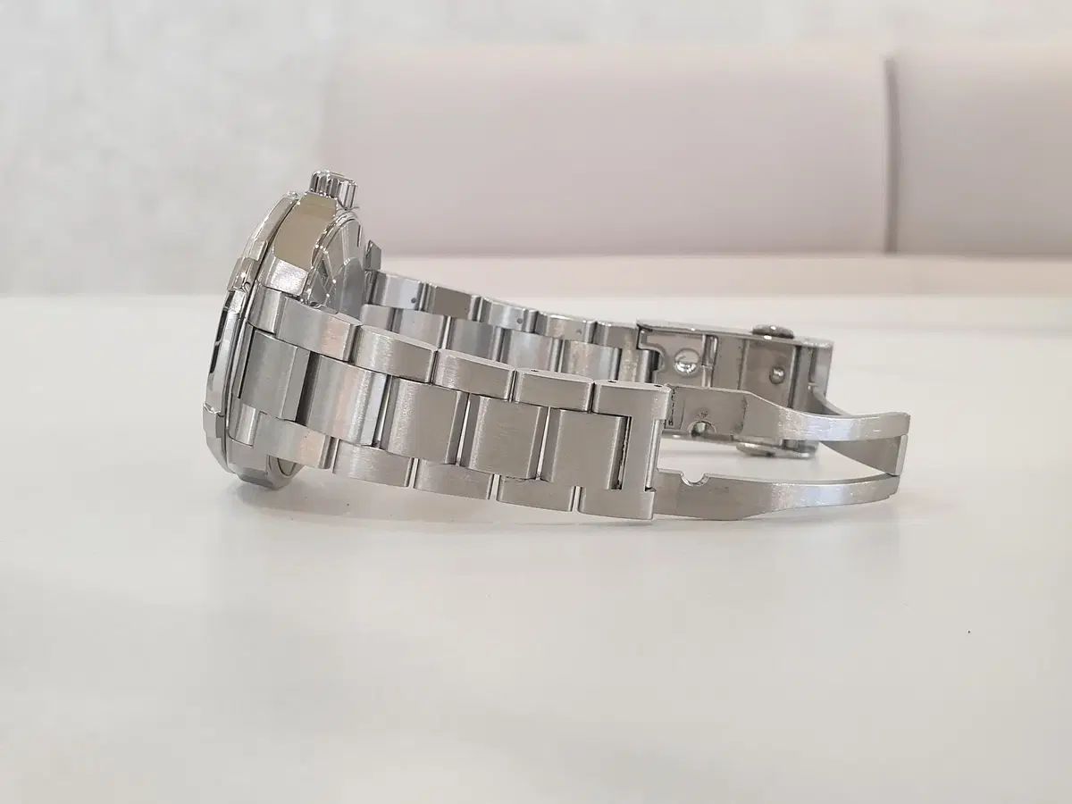 アクアレーサー