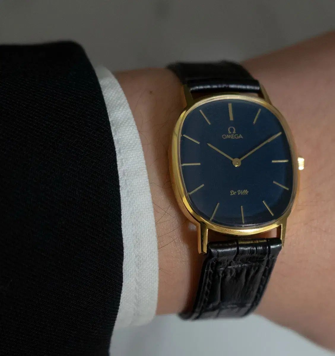 オメガ デビル エリプス ネイビー ヴィンテージ 手巻き時計