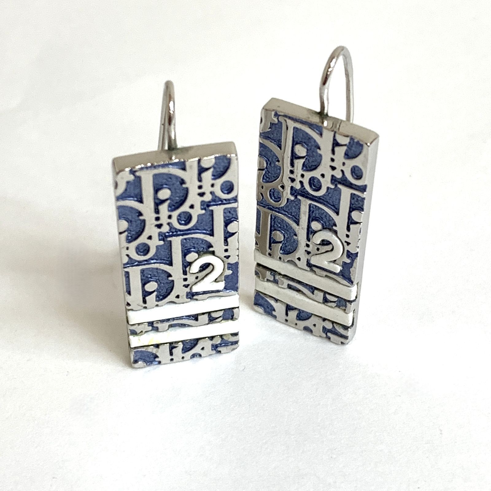 DIOR トロッター ピアス プレート 2 両耳 NO.2　アクセサリー 新品 中古品】Christian Dior トロッター プレート ピアス No.2 ブルー