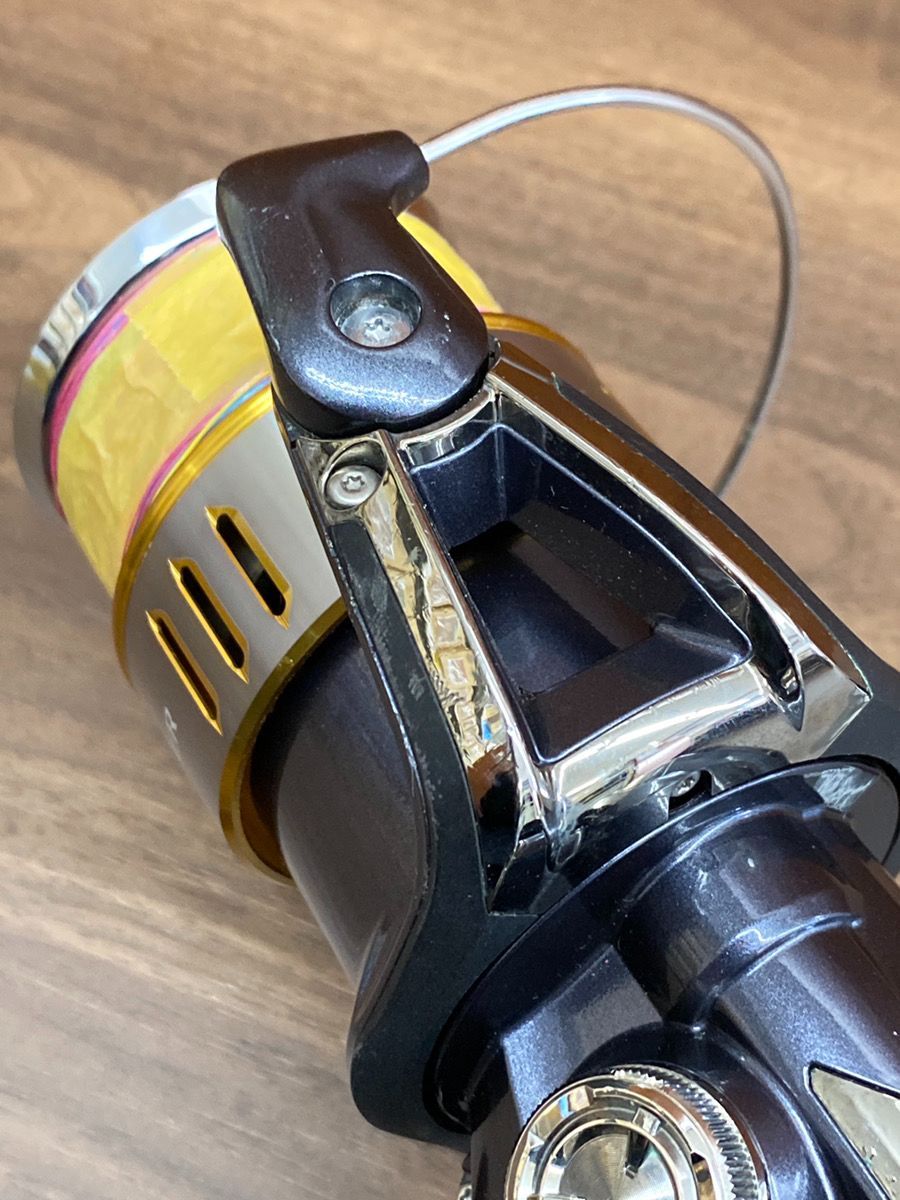 SHIMANO 15 ツインパワー TWIN POWER SW8000HG スピニングリール