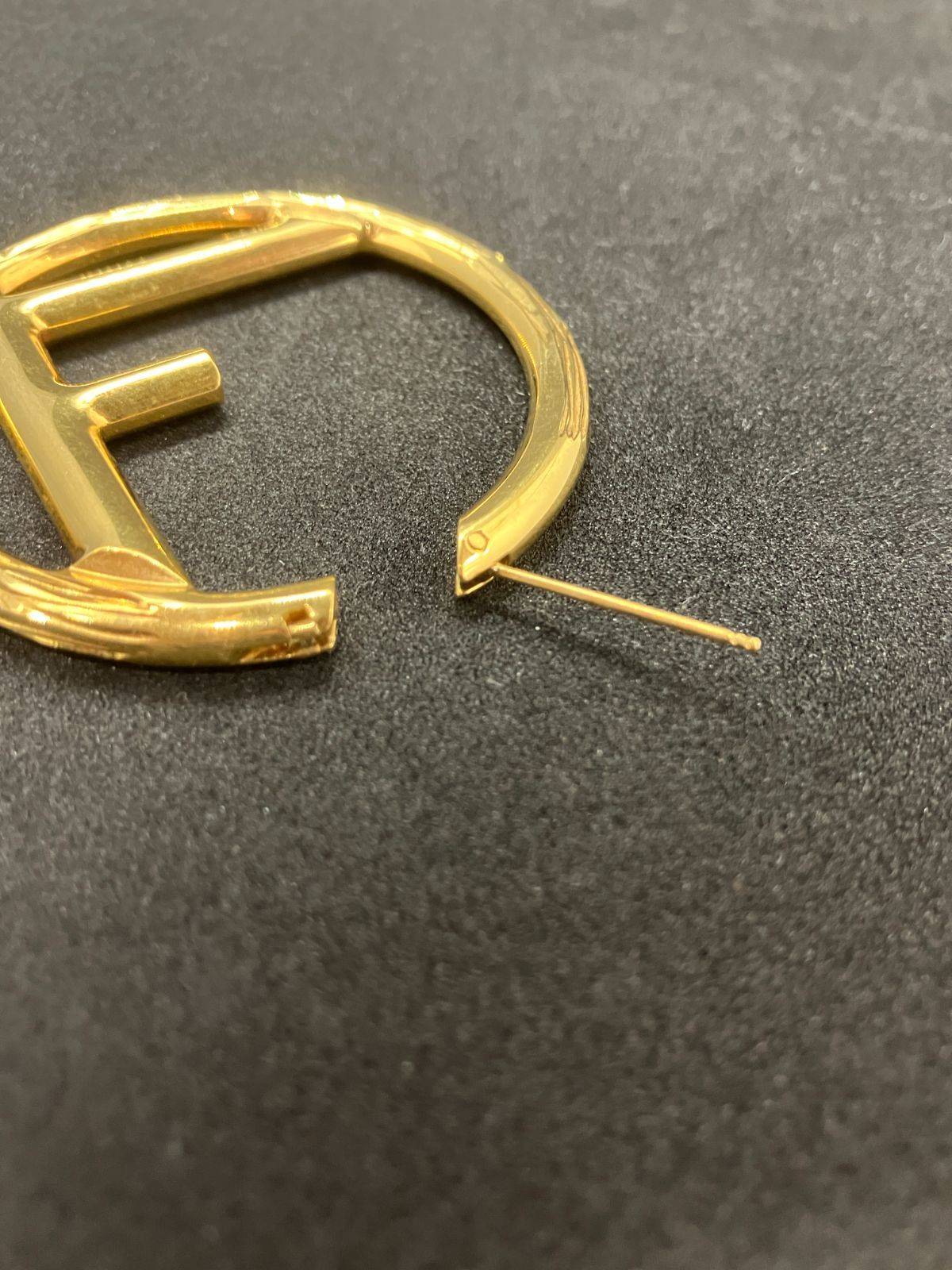 ✨美品✨Fendi フェンディ フープピアス エフイズ 片耳のみ ゴールド