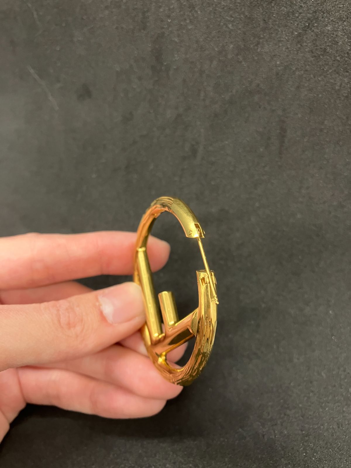 ✨美品✨Fendi フェンディ フープピアス エフイズ 片耳のみ ゴールド