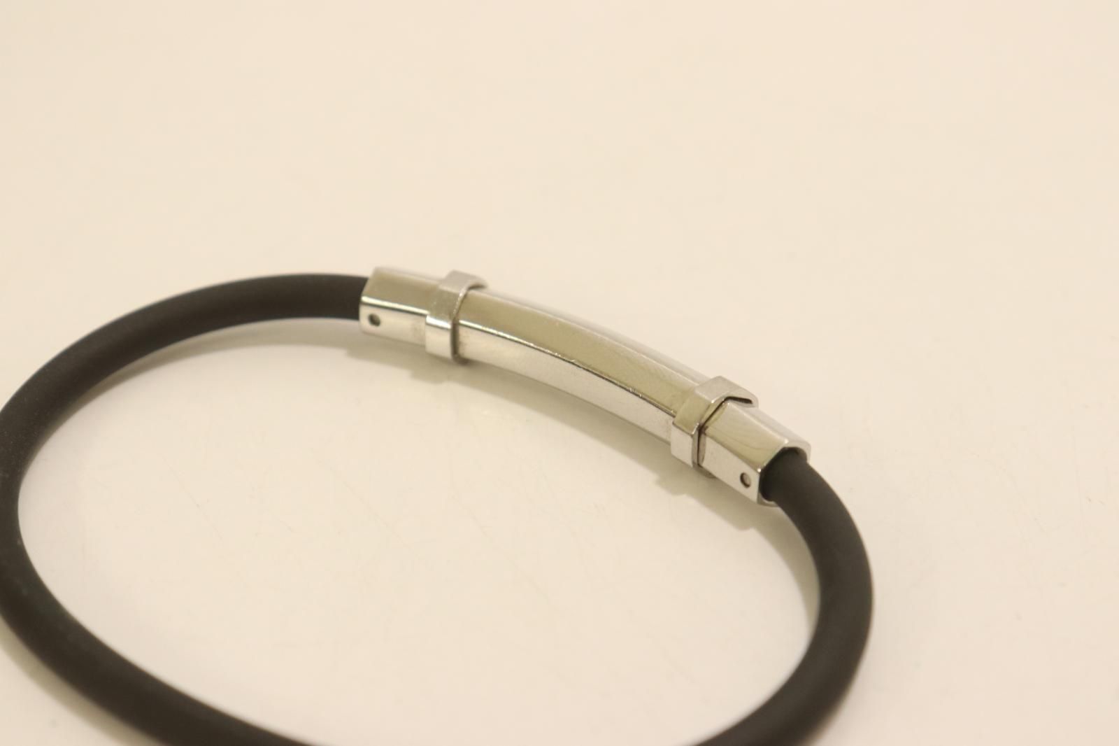 【中古】 Colantotte メンズブレスレット -- ブレスレット TAO ループ Colantotte -- 黒 ブラック 銀 シルバー ロゴ コラントッテ（Colantotte）（メンズ、レディース）ブレスレットループ