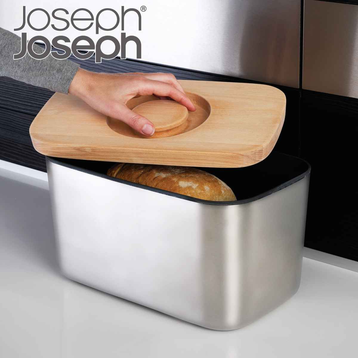 Joseph Joseph ブレッドケース 100 （ ジョセフジョセフ ステンレススチール 食パンケース パンケース ブレッドボックス パン入れ パン収納 パン 食パン 収納ケース まな板 俎板 フタ付き キッチン収納 ）